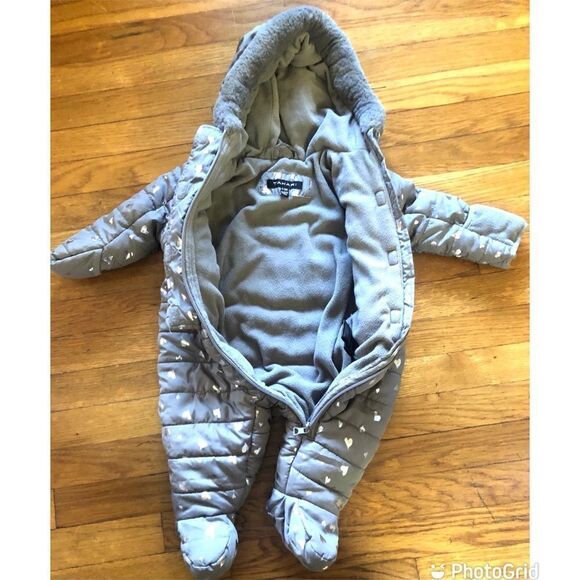 Tahari Snow Suit Bunting Gray Foil Heart Baby 6-9M - Picture 2 of 12
